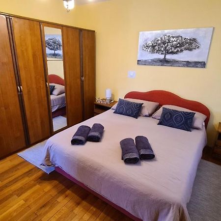 Apartment Gasparac - 30 Meters From The Beach Іка Екстер'єр фото